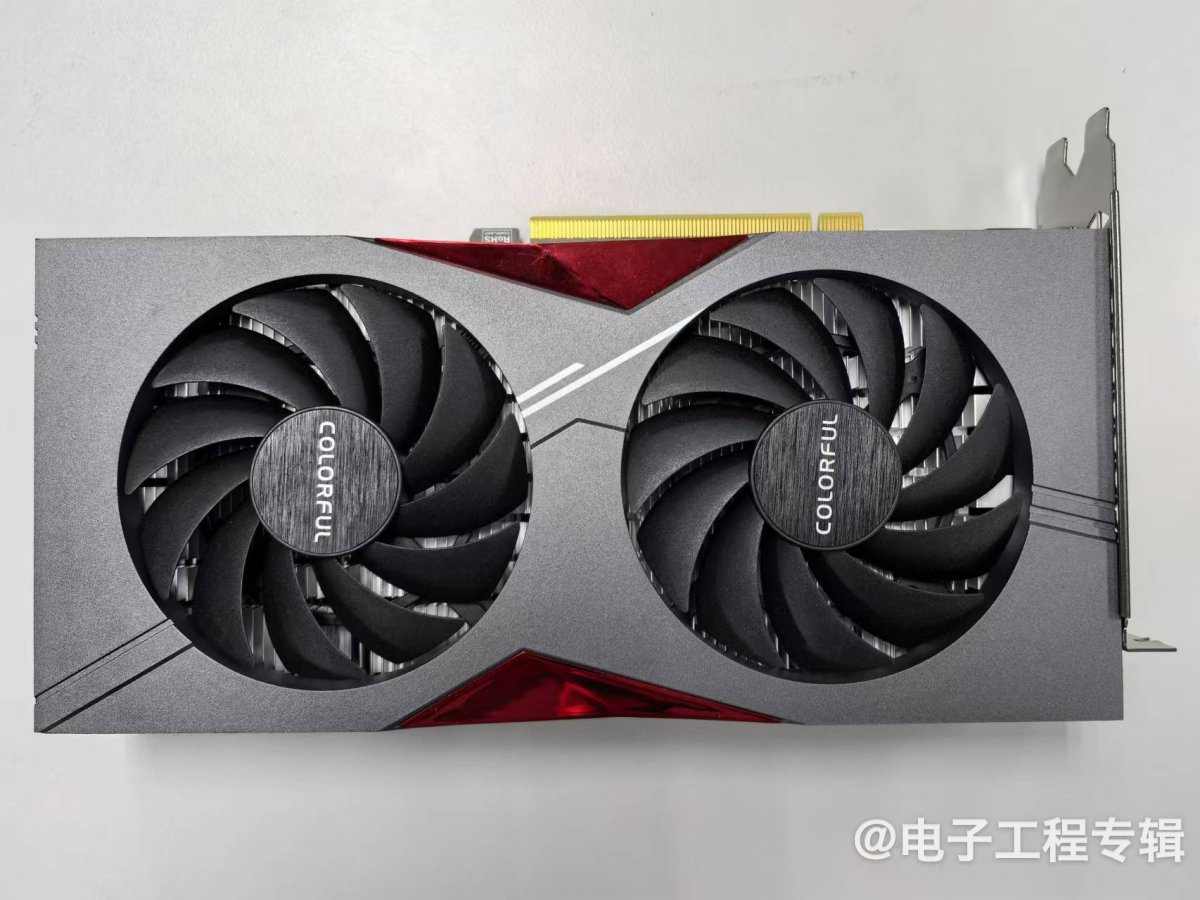 拆解:老黄精湛刀法,游戏甜品显卡一探究竟(图3) 拆解:老黄精湛刀法,游戏甜品显卡一探究竟(图3)