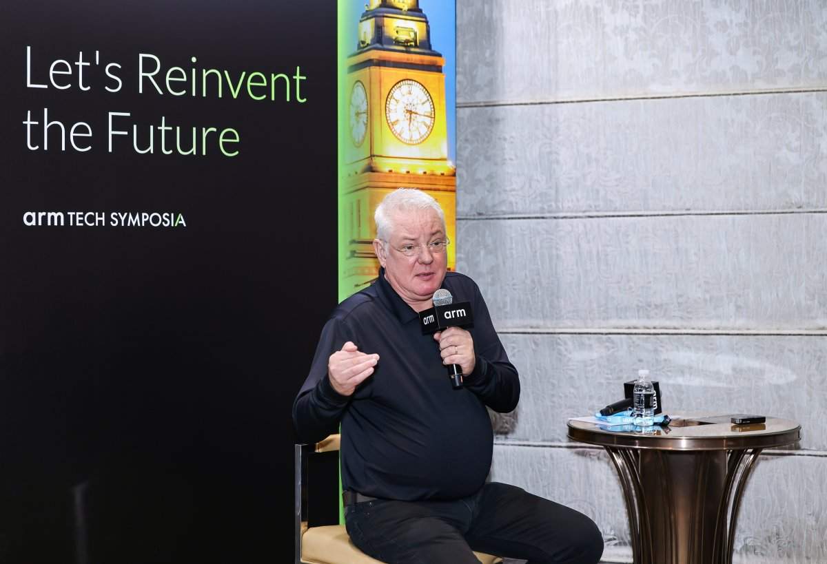 Arm引领AI计算新时代：软硬件协同驱动万亿设备智能化(图2)