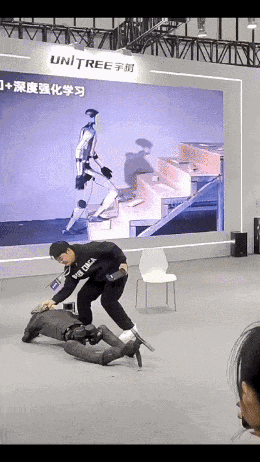 全球人形机器人商业化加速，竞品产品意外翻车引关注(图1)