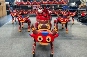 全球人形机器人商业化加速，竞品产品意外翻车引关注(图4)